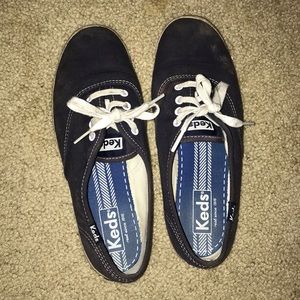 Easy slip on shoe - super cute!